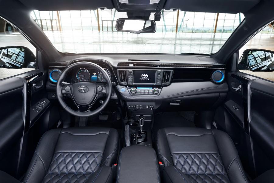  Toyota RAV4 Hybrid Sapphire 2016 года  (фото 5 из 7)